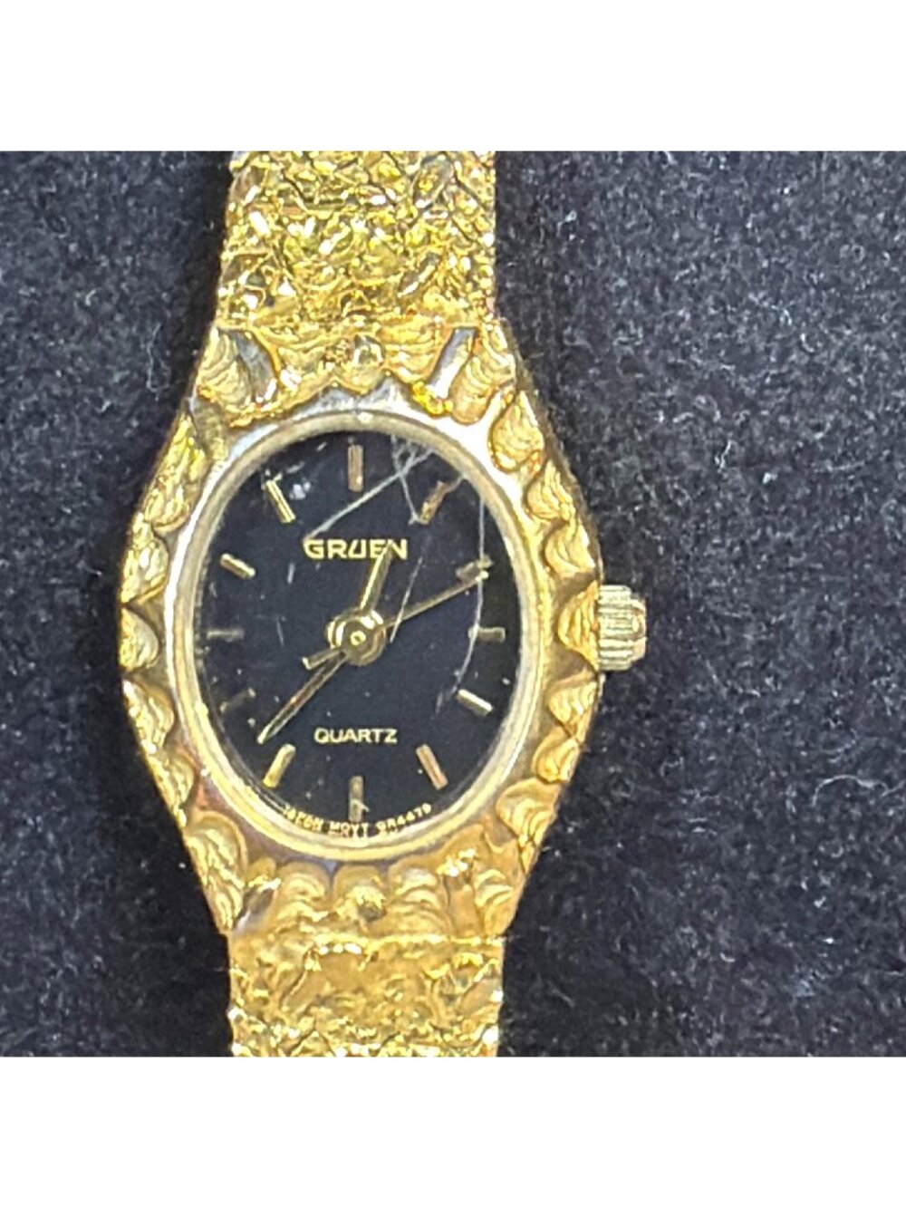 Vintage Gruen Ladies Gold Nugget Quartz Watch Non Working For Repair or Parts - Picture 7 of 10